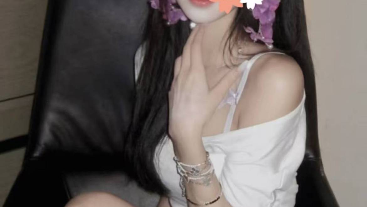 New🔥绾绾🐰（Full service onlyo）2025开年就王炸！👑纯欲无双 极品校花 镇店招牌必点款 仅限1天