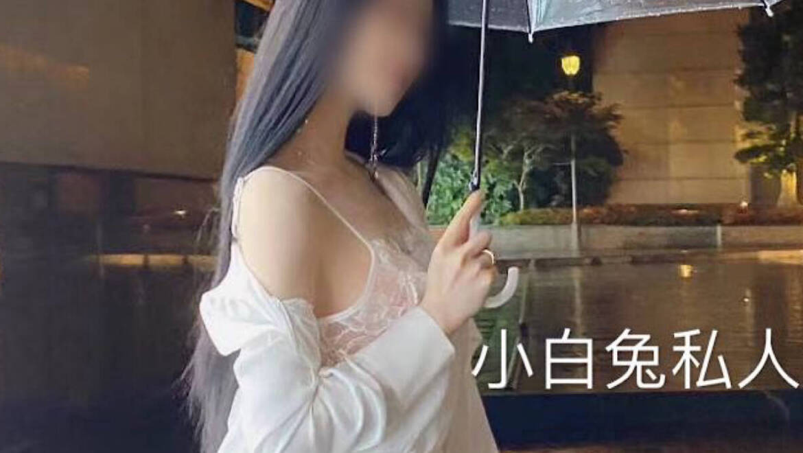 VIVI（按摩半套服务）高颜值 网红款 妩媚女神 完美好身材