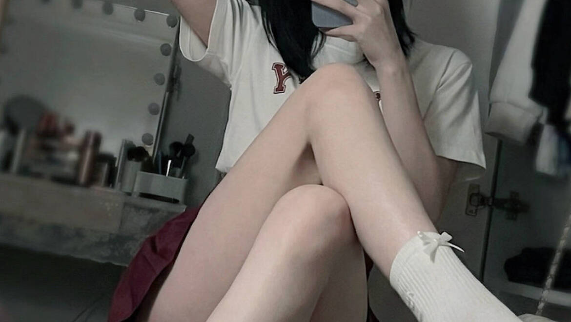 New!初晴🐰(Full service only)19岁纯欲颜幼态美,纯天然零整~鲜嫩多汁白幼瘦款