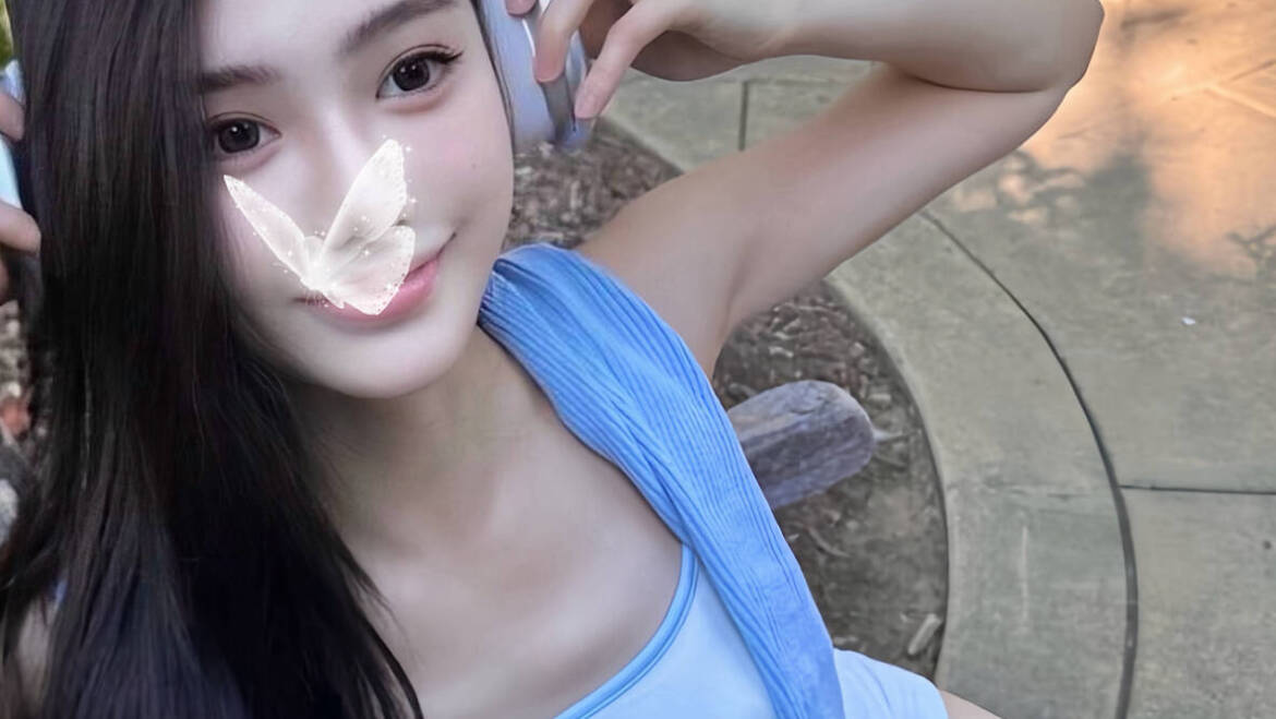 New！贝儿🐰（Full service only）十月百分百全新独家资源🎁20岁纯欲颜幼态美，纯天然零整~鲜嫩多汁白幼瘦款